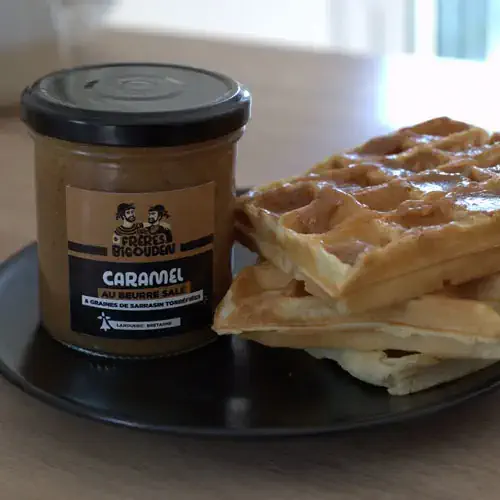 Crème caramel au beurre salé et sarrasin torréfié
